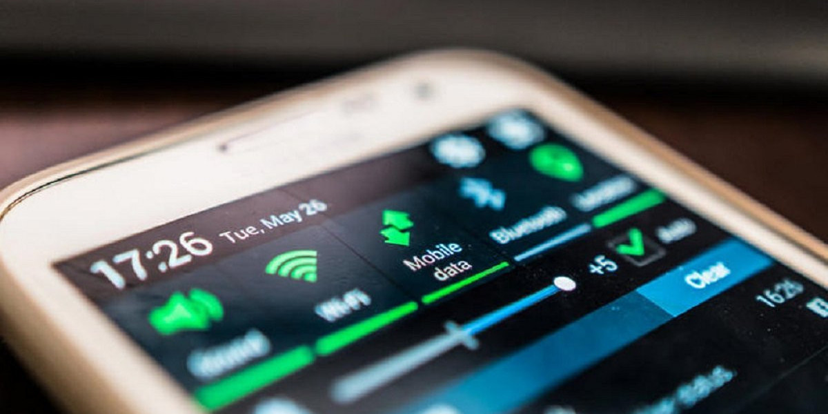 Mobile Data: Driving the Digital Revolution with Expanding Connectivity and AI Integration
